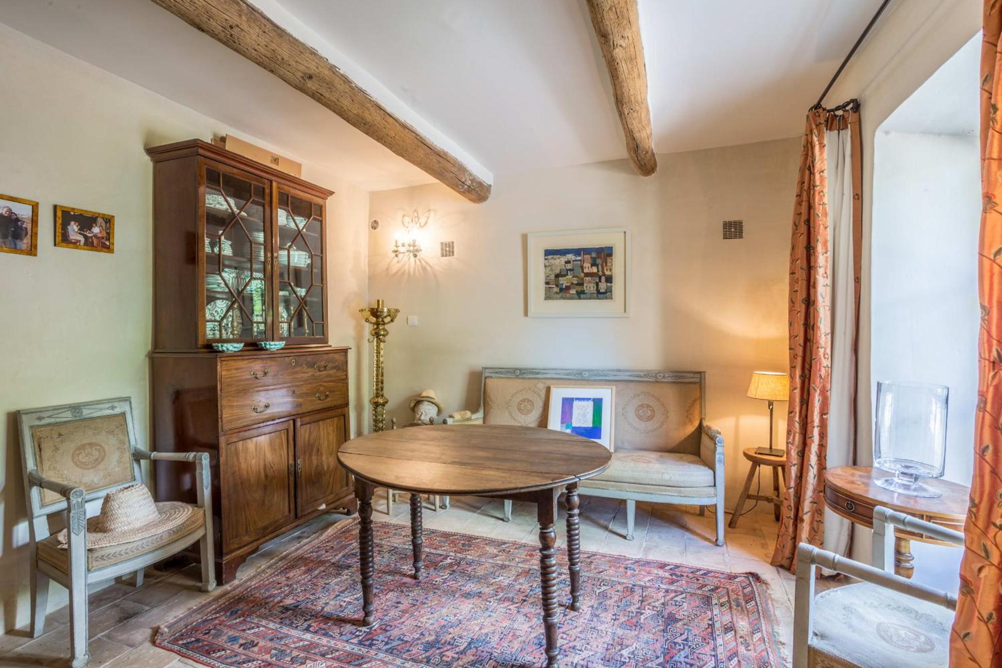 La Maison Des Artistes เมแเนร์บส์ ภายนอก รูปภาพ